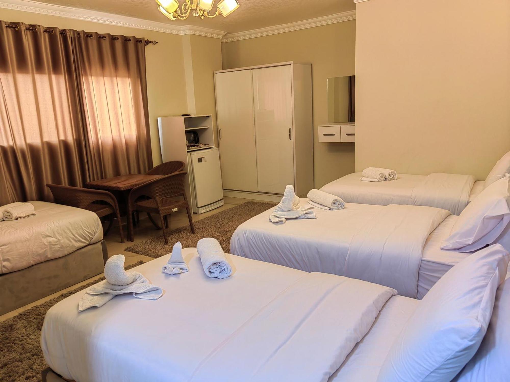 Cairo Gym In Bed and Breakfast Kafr Ghatati Exteriör bild